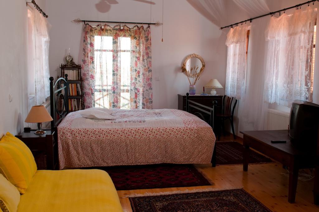 Elise Cottage Vathí Quarto foto